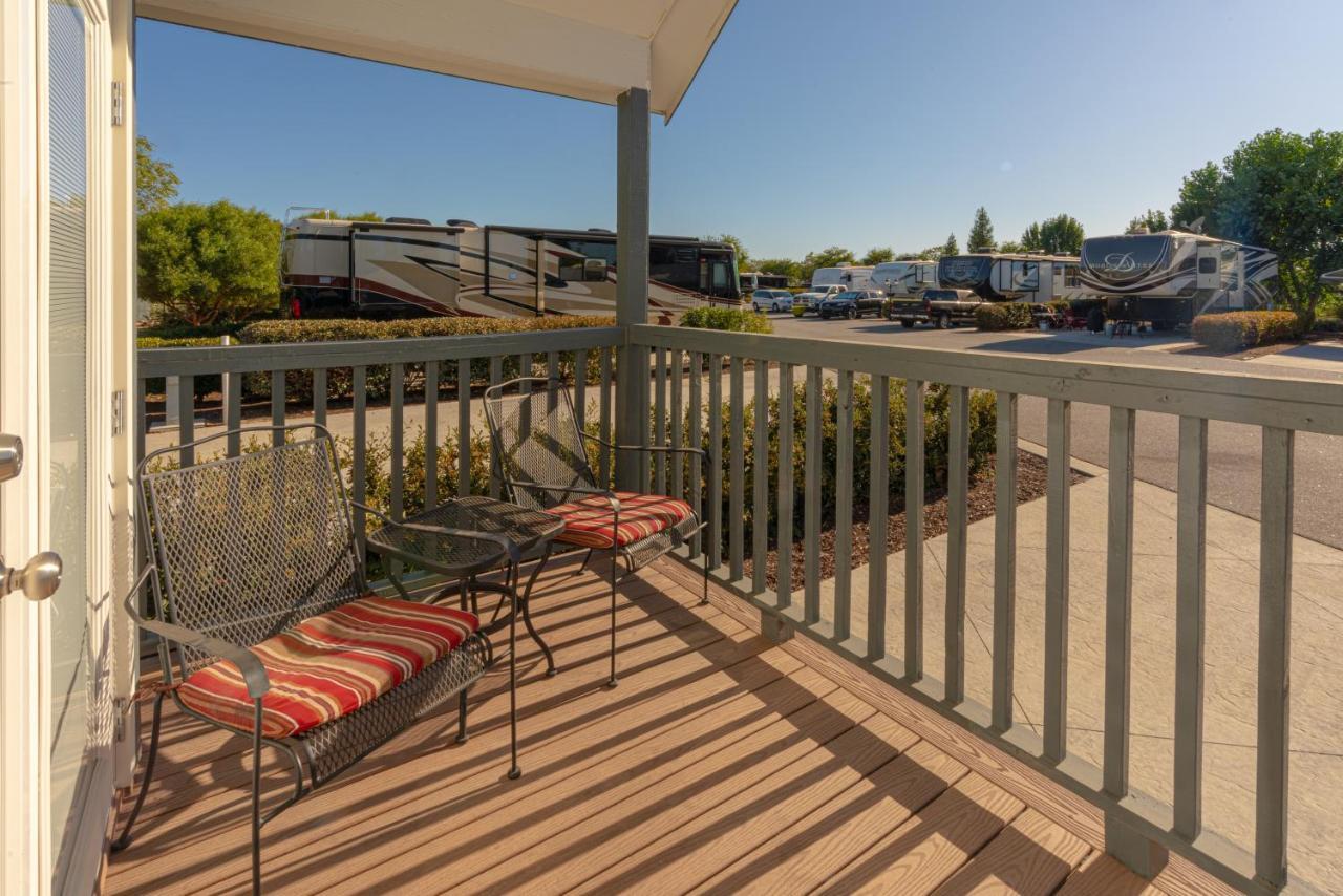 Vines Rv Resort Paso Robles Exterior foto